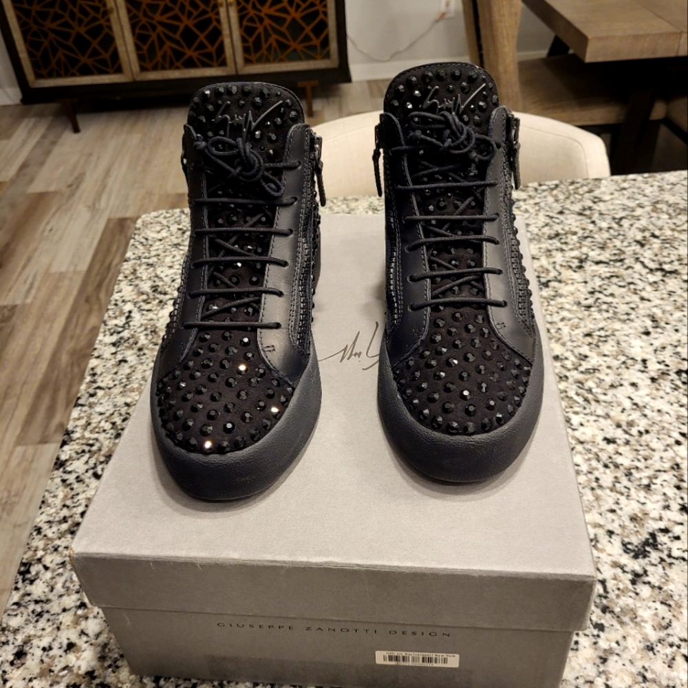 Authentic Giuseppe crystal sneaker